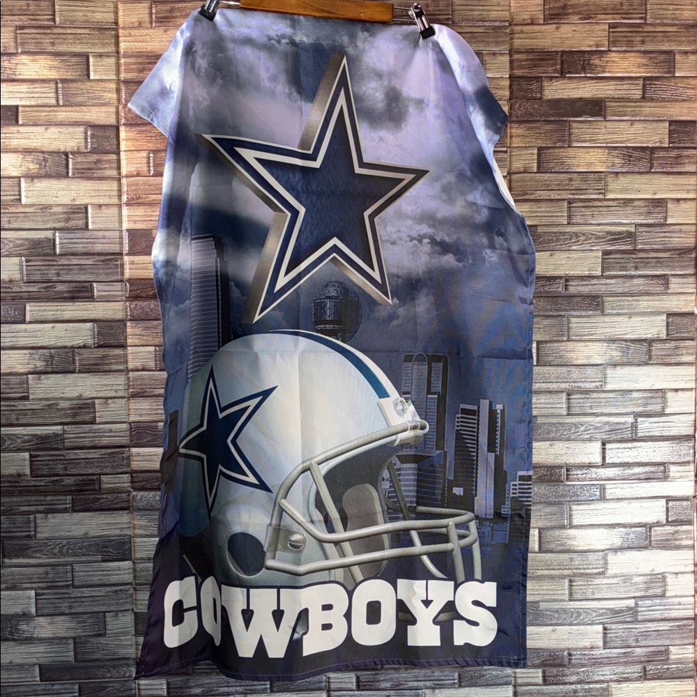 Pre Owned Dallas Cowboys Blue and White Banner 28x39